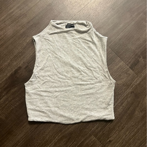 ⚜️ Naked Wardrobe NW sleeveless crop top size medium - Picture 3 of 5